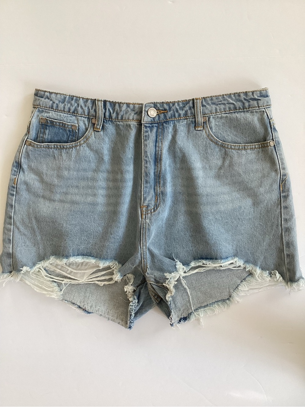 Missguided + Light Blue Distressed Denim Cutoff Shorts Size 12